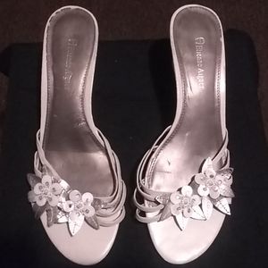 Etienne Aigner Heels